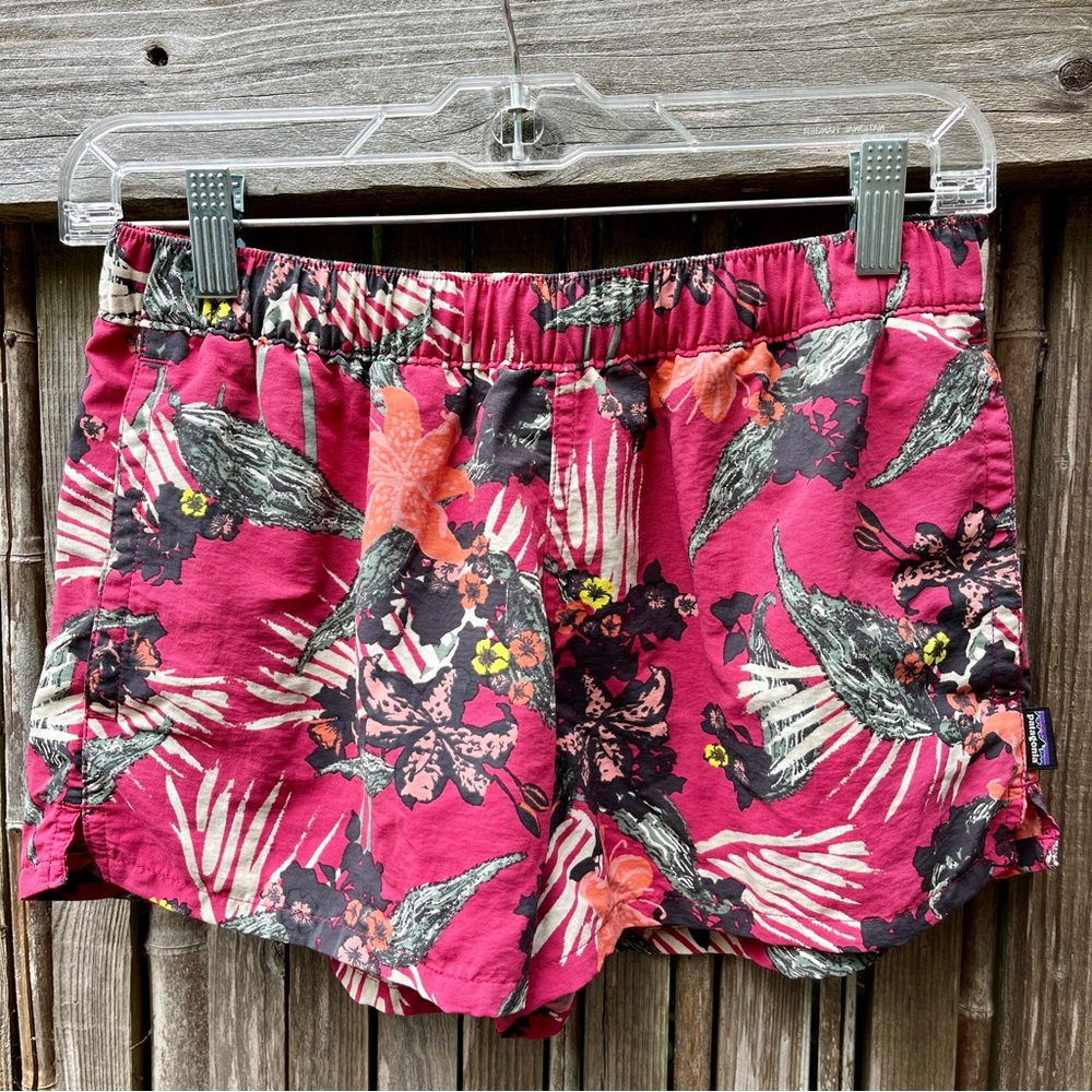 EUC Patagonia Barely Baggies Shorts W’s S